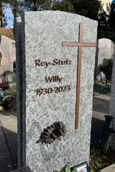 Grabstein - Bronzeschrift - Rose-Zahnrad - Kreuz