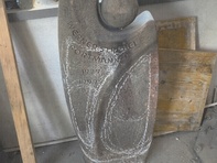 2_Grabstein Umgestaltung Vogeltränke mit Steinkugel