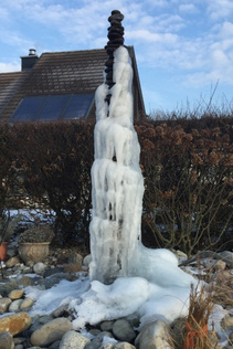 Brunnen Winter